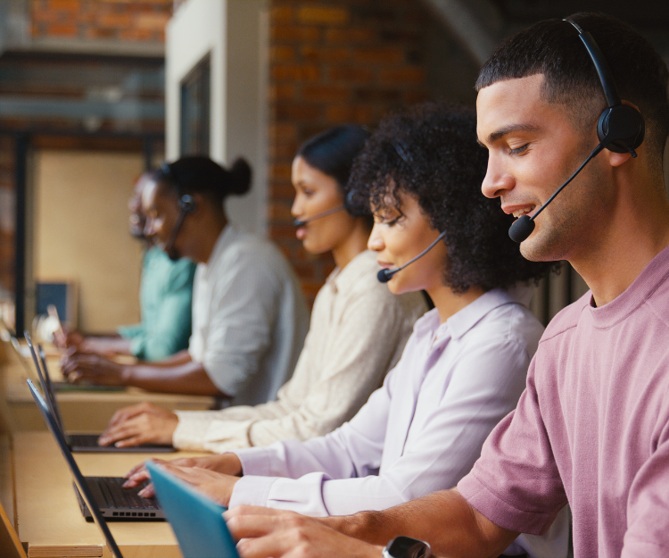 Customer Support img